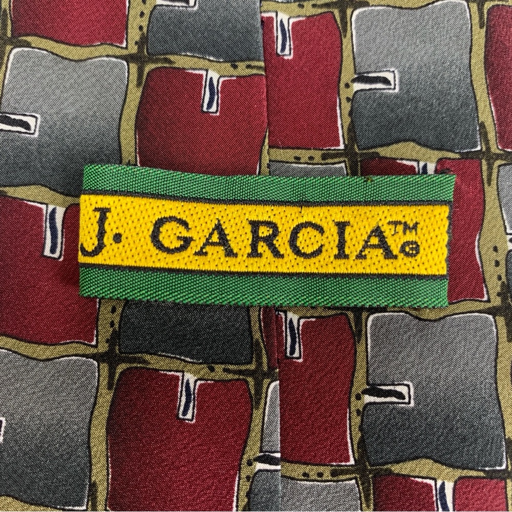 J. Garcia Tie Men's‎ 100% Silk Red Gray Made in Korea 3.75"